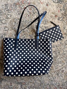 Kate Spade Navy and White Polka Dot Tote with Wristlet. Used twice. Clean.